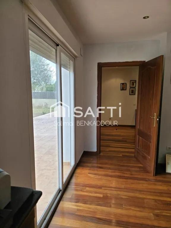 Estupendo chalet de 998 m2 de parcela y 620 m2 de vivienda. — 21