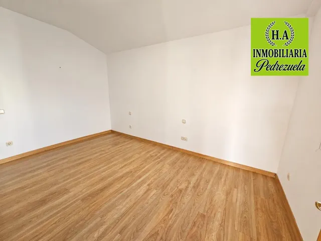 APARTAMENTO CON TERRAZA EN PEDREZUELA !!! — 15