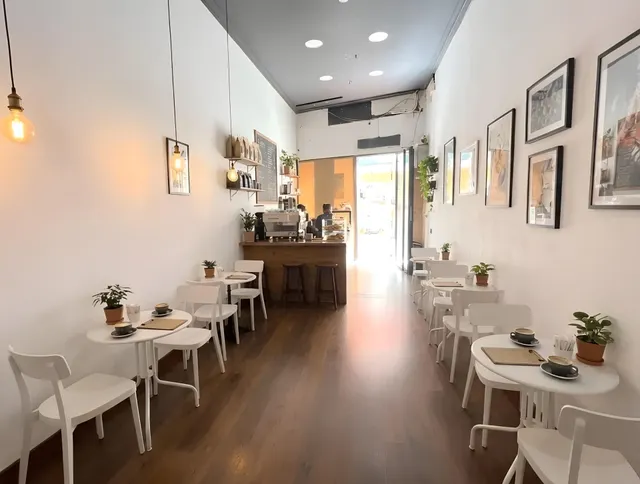 CASA EN LA CALLE DEL SOL — 44