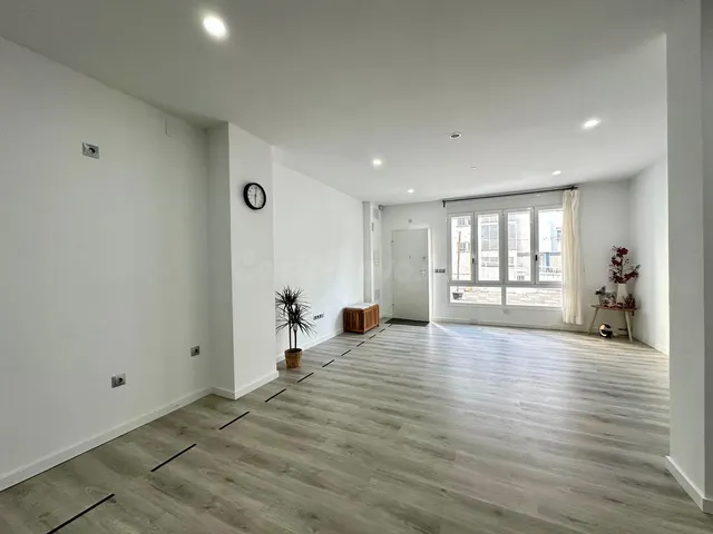 Planta baja 103m² en venta - Centro - foto 2