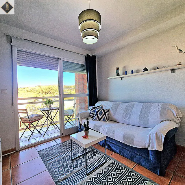 Ático con gran solarium y  vistas al mar. — 11