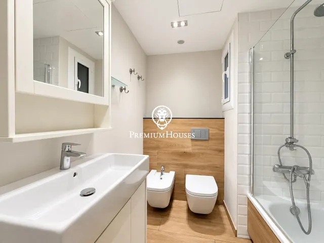 Piso en venta en buen estado en la zona de Sagrada Família — 11
