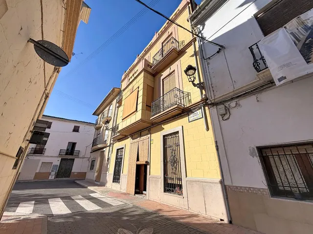 ¡gran oportunidad! dos viviendas en una, en plena plaza del pueblo — 36