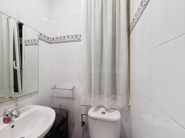 Casi 100 m2 y cuatro habitaciones en los primeros números de Zabaleta. Casi nada. — 37