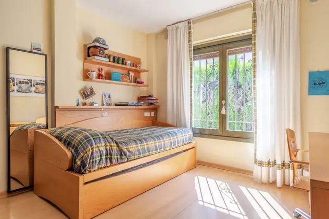 Chalet exclusivo una sola planta en el centro de La Zubia — 24