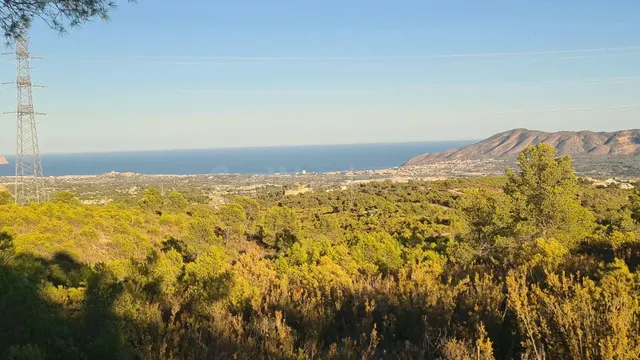 IMPRESIONANTE PARCELA EN LA NUCIA ZONA DE AV COLOMA A 5 MINU - foto 2