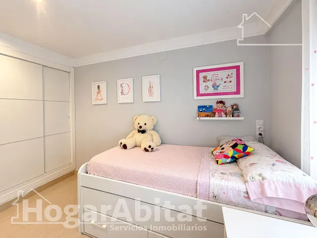 ¡Espectacular! Amplio, impecable y moderno con balcón, todo amueblado — 16