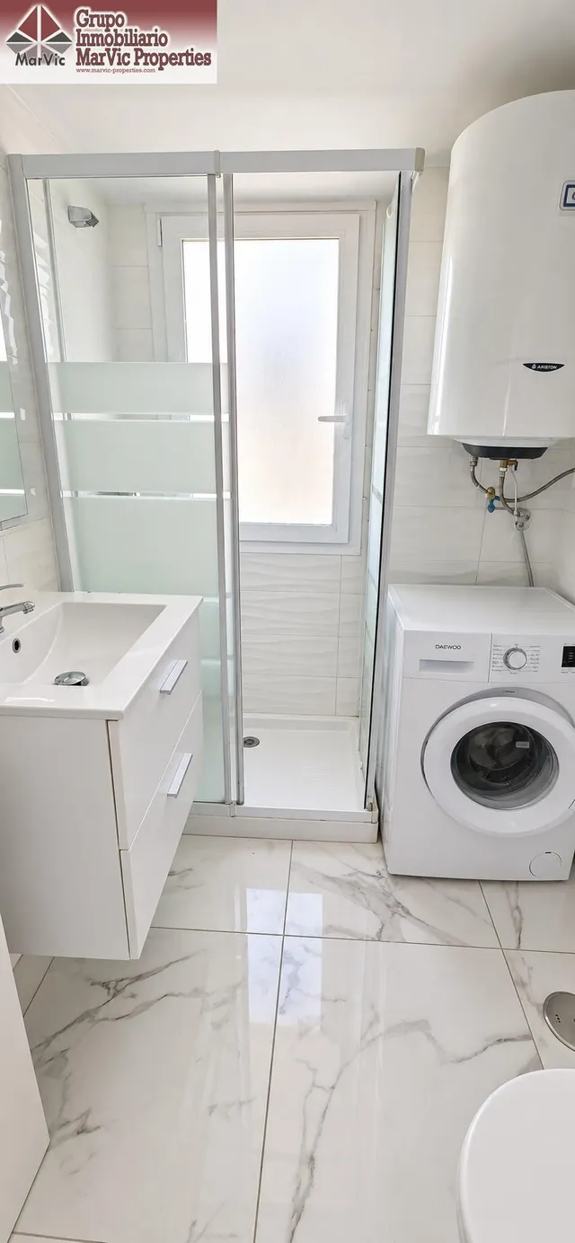 Piso reformado en alquiler en Playa de Poniente, Benidorm — 1.500 €/mes — 12