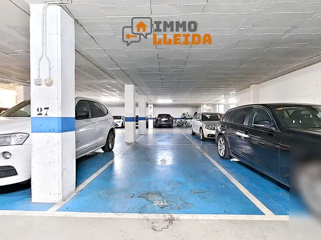 EXCLUSIVO Piso Parc de lAigua con gran terraza, parking y trastero — 40