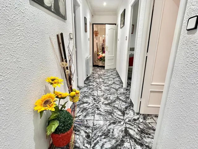 Amplio y Luminoso Piso en Can Rull, Sabadell por solo €329.000 — 10