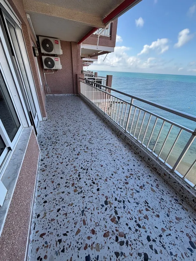 PRECIOSO APARTAMENTO FRENTE AL MAR, UN SUEÑO A SU ALCANCE — 6
