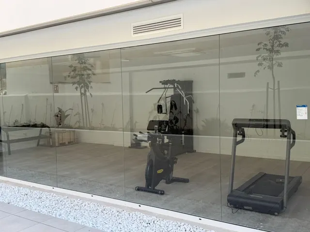 Cuenta con zonas comunes pensadas para el disfrute y la relajación: piscina para adultos, gastrojardín, un gimnasio completo y un spa con sauna. — 28