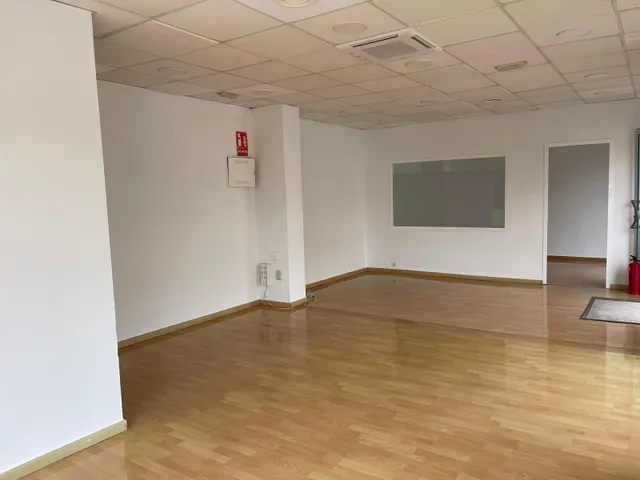 Local Comercial Zona Norte — 2