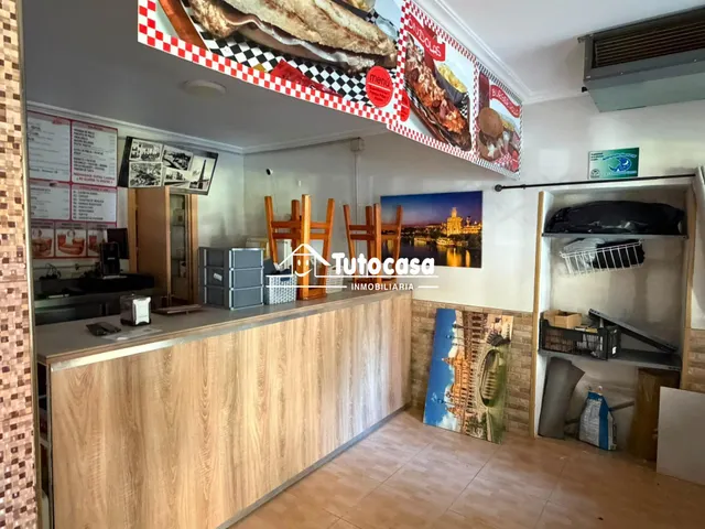 SE  VENDE  piso en planta baja  COMERCIAL  PISO BAJO 100% FINANCIACION . — 2