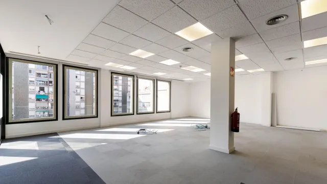 Oficina 728m² en alquiler - Eixample — 6