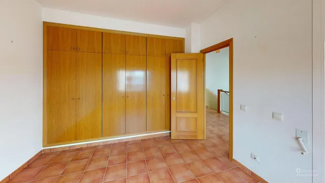 Chalet independiente en Urbanización Vall de Lliria — 28
