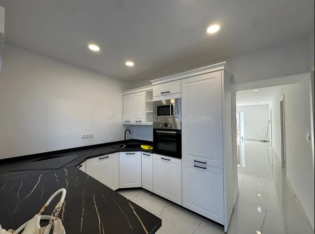 Apartamento 4 habitaciones 214m² en venta - Puerto Sol-Los Almendros-El Tomillar — 4