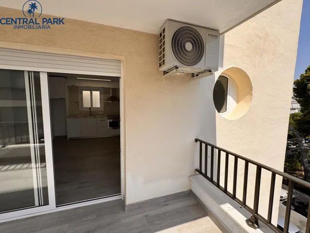 Apartamento NUEVO con vistas Mar y junto Playa Capellans — 10