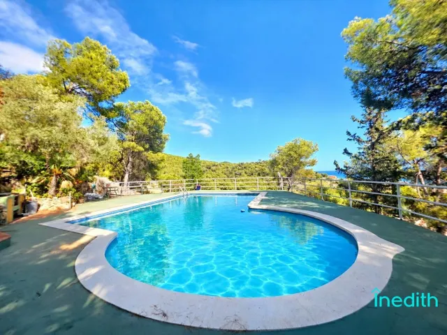 Gran casa familiar con preciosas vistas al mar urbanización  - foto 3