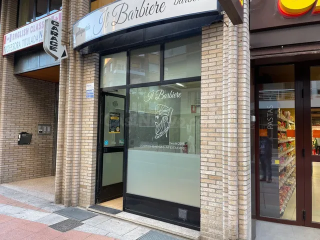 SE ALQUILA LOCAL EN CALLE ANCHA — 4