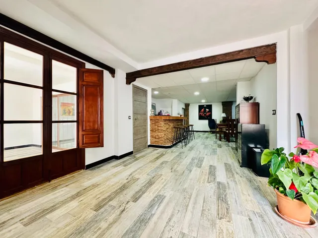 Espectacular Pareado en Urb. Monteluz, con Jardín y Piscina — 23