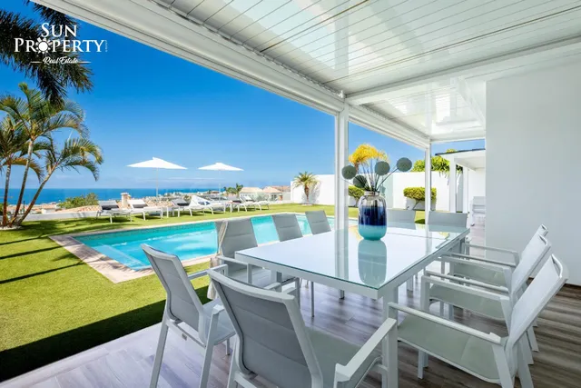 VILLA DE LUJO CON VISTAS AL MAR EN COSTA ADEJE – EL MADROÑAL - foto 3