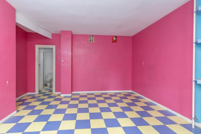 Local comercial en venta en calle agustina de aragón — 7