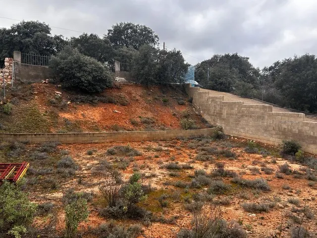PRECIOSA PARCELA EN UNA DE LAS MEJORES ZONAS DE HONTOBA,  URBANIZACIÓN LOS MANANTIALES. — 6
