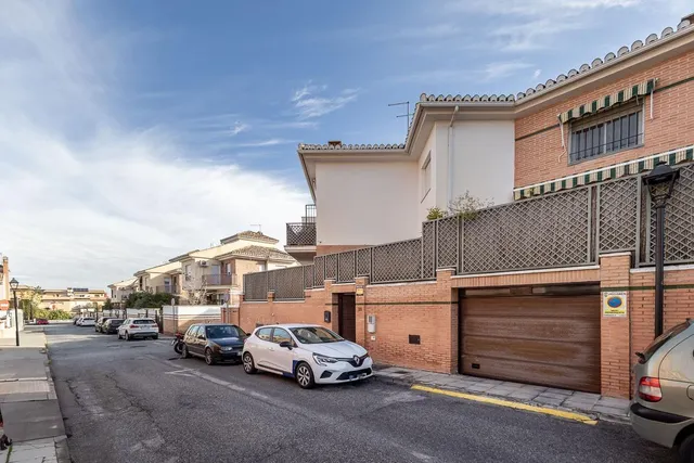 Encanto, luz y calidad de vida en Ogíjares, a un paso de Granada Vendemos esta casa — 43