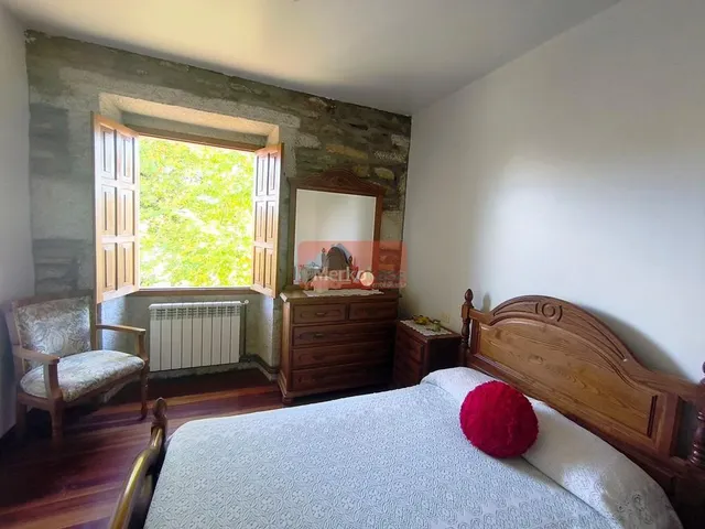 Casa de piedra gallega en venta en Begonte: espacio, encanto y tranquilidad — 38