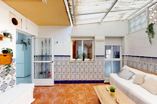 Espacioso piso en Canteras con gran dormitorio principal en suite, patio y plaza de garaje. Cartagena — 34
