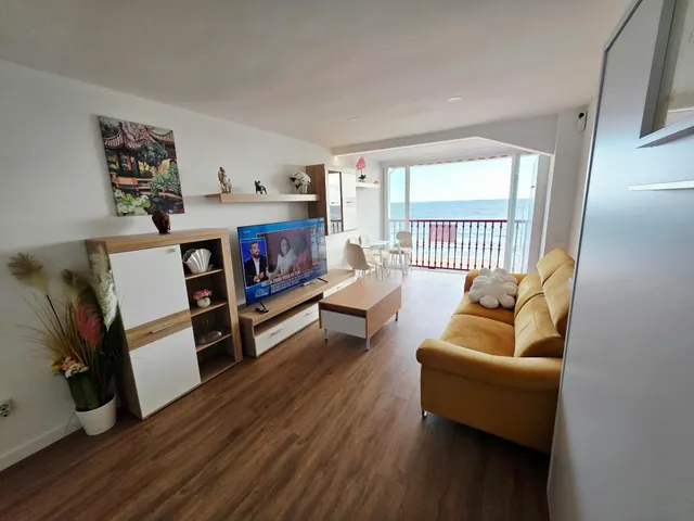 Estudio de capricho primera linea de levante — 20