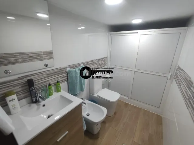 INMOBILIARIA TEJARES VENDE LOCAL REACONDICIONADO COMO VIVIEN - foto 5