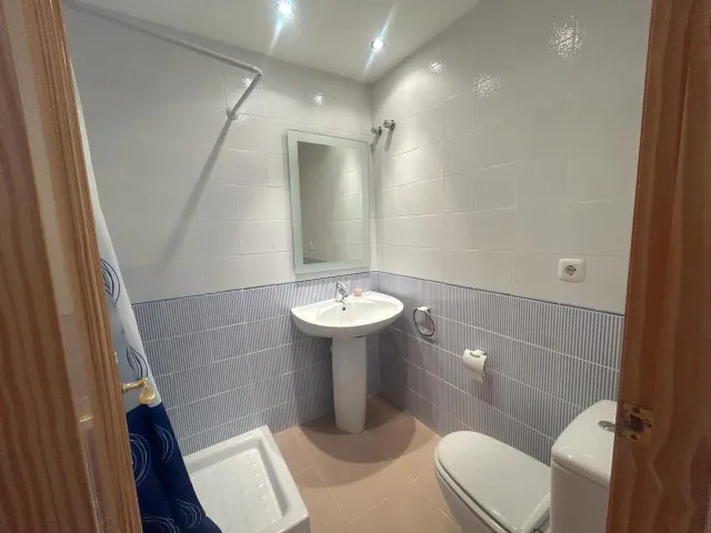 Apartamento con vistas al mar, piscina y garaje en Guardamar del Segura — 10