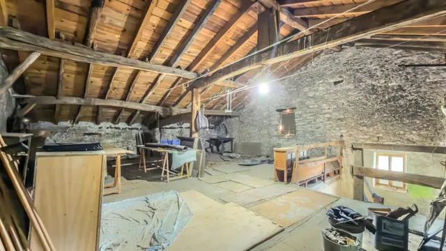 Caserío adosado con 16.277 m2 de terreno a un paso de Donostia — 23
