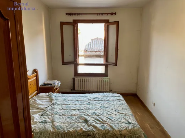 Casa en Ezcaray con bar y apartamentos turísticos — 38