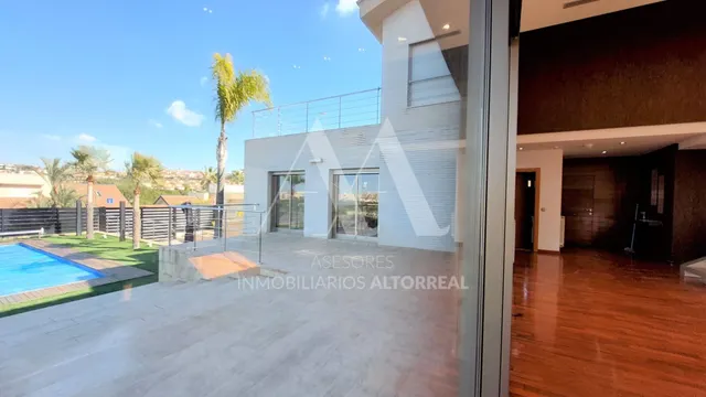 CHALET INDEPENDIENTE EN ALTORREAL — 36