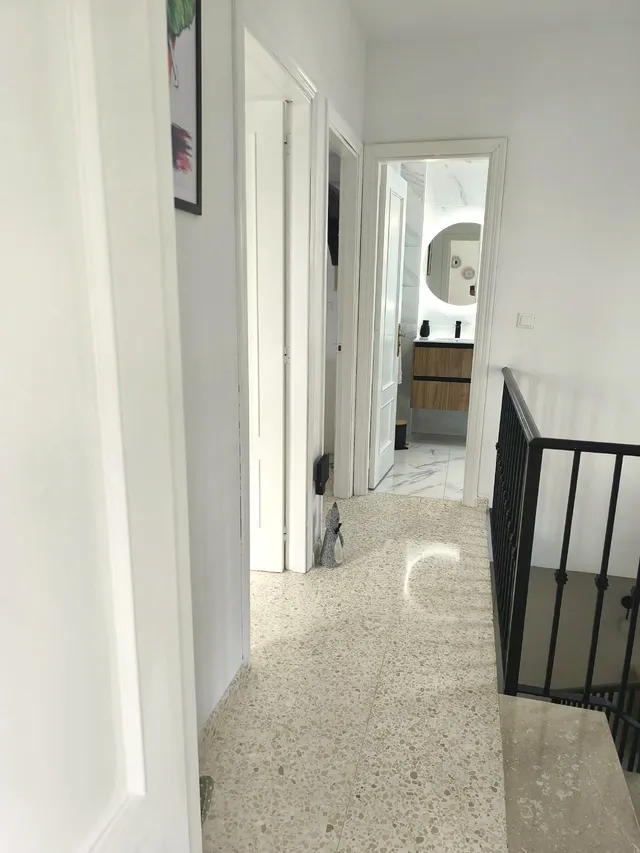 Casa pareada con piscina privada en zona tranquila — 16