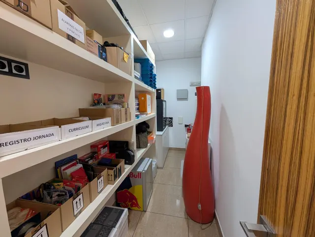 Oficina top en pleno centro de Gandía, lista para entrar. — 14