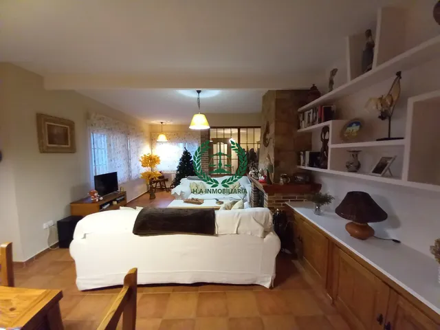 SE VENDE CHALET INDEPENDIENTE EN VENTURADA (SIERRA NORTE)  . JARDIN Y TERRAZA — 8