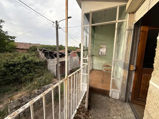 SE VENDE CASA CON PARCELA EN SANDIAS. — 43