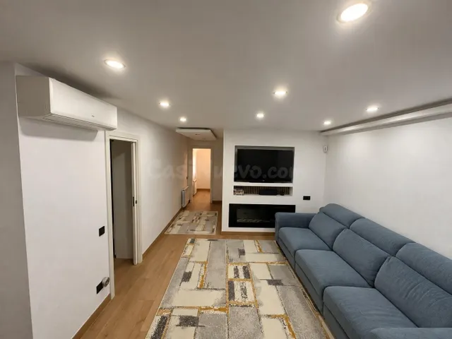 Piso Reformado en la Marina del Port - ¡Tu Nuevo Hogar te Espera! — 3