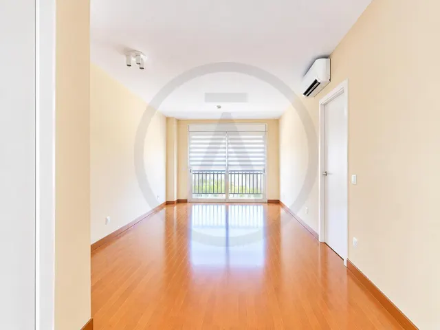 PISO EN CARRER COL.LEGI — 8