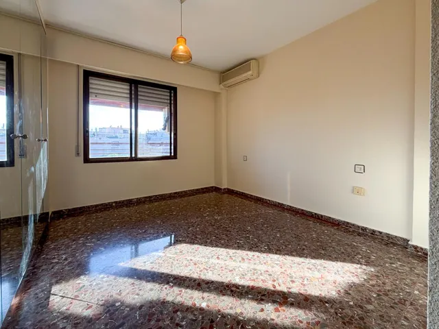 Piso de 4 habitaciones en alquiler en barrio Beteró — 11