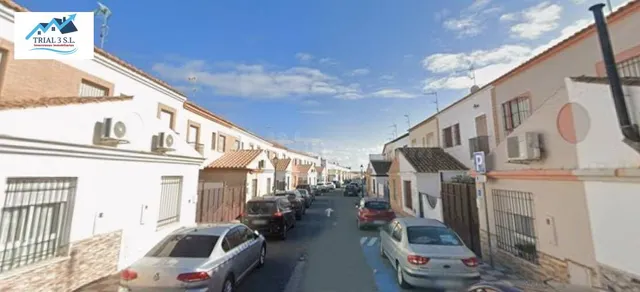 Venta de casa en Villamanrique de la Condesa (Sevilla)