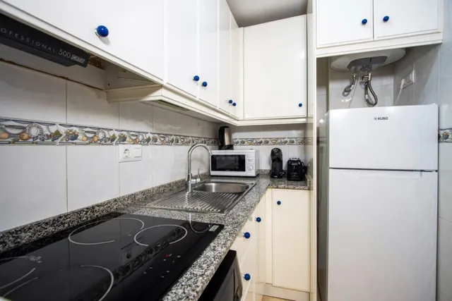 Apartamento 1 habitación 55m² en venta - Estacion de autobuses — 18