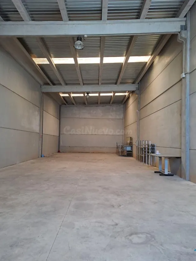 EM111 - Alquiler Nave Industrial en Es Mercadal