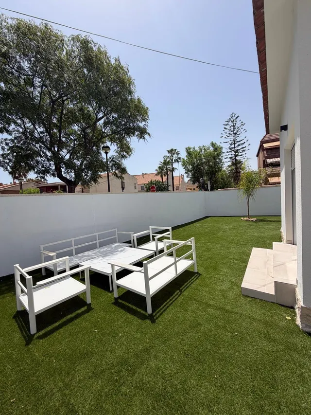 VENTA DE ESPECTACULAR CHALET INDEPENDIENTE DE LUJO HACE ESQUINA — 46