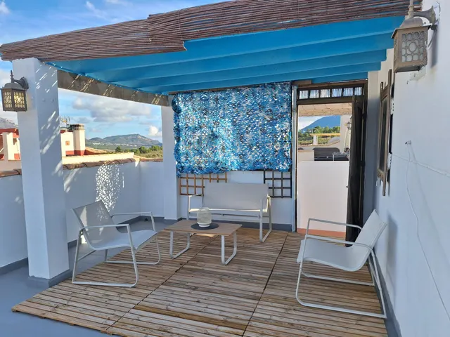 Chalet pareado con amplia parcela y grandes posibilidades de ampliación en Castalla internacional — 38