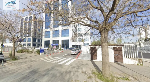 Venta oficina en Sevilla - foto 3